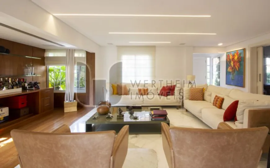 Foto 1 de Casa de Condomínio com 3 Quartos à venda, 600m² em Cidade Jardim, São Paulo