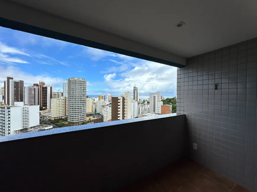 Foto 1 de Apartamento com 2 Quartos à venda, 120m² em Barra, Salvador