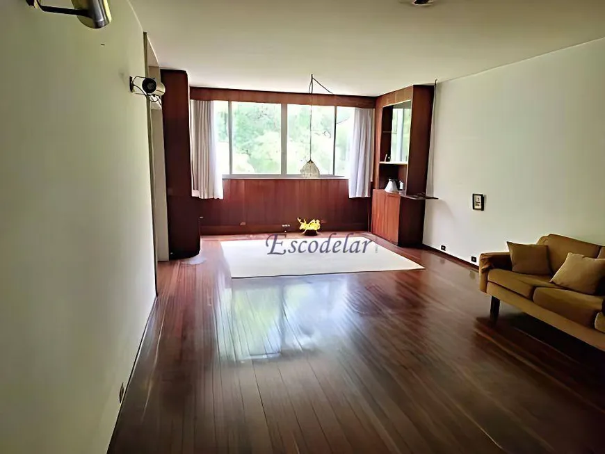 Foto 1 de Apartamento com 4 Quartos à venda, 250m² em Jardim Europa, São Paulo