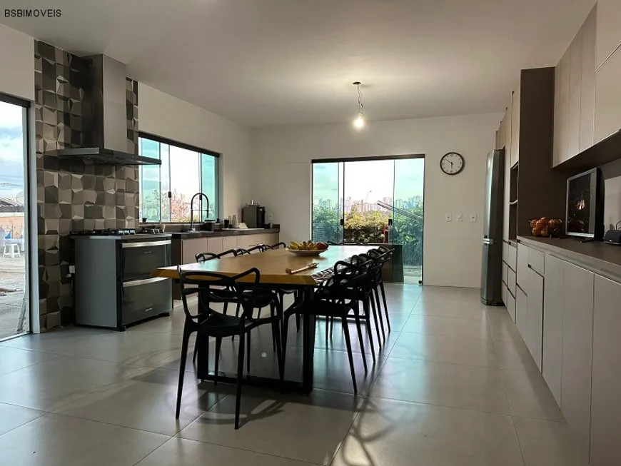 Foto 1 de Sobrado com 4 Quartos à venda, 440m² em Setor Habitacional Vicente Pires Trecho 3, Brasília