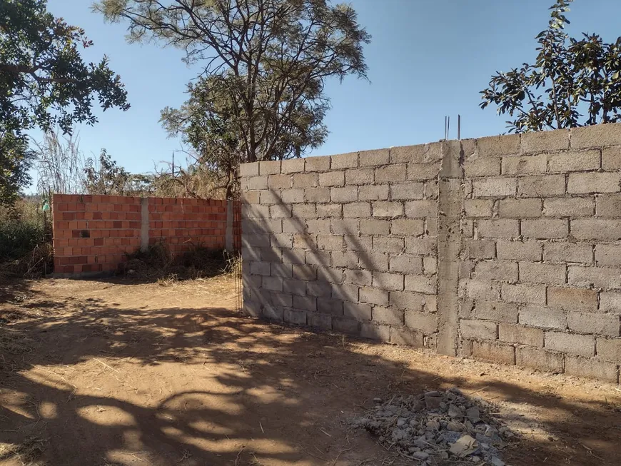 Foto 1 de Lote/Terreno à venda, 200m² em Arapoanga, Brasília