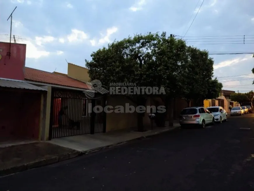 Foto 1 de Casa com 2 Quartos à venda, 90m² em Jardim Gisette, São José do Rio Preto