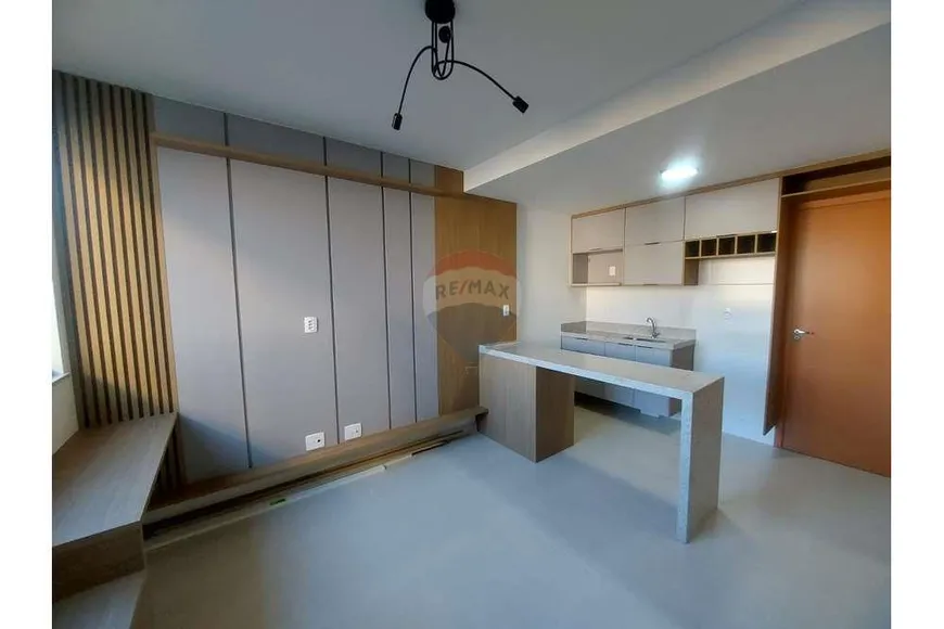 Foto 1 de Apartamento com 1 Quarto para alugar, 25m² em São Mateus, Juiz de Fora