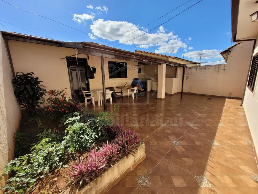 Foto 1 de Casa com 3 Quartos à venda, 203m² em Vila Carvalho, Jaú