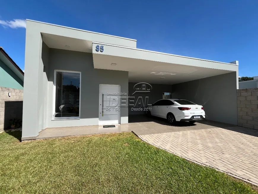 Foto 1 de Casa com 3 Quartos à venda, 164m² em Centro, Nova Santa Rita