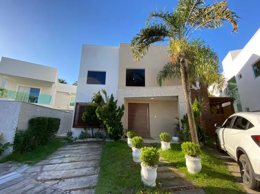 Foto 1 de Casa de Condomínio com 4 Quartos à venda, 340m² em Centro, Lauro de Freitas