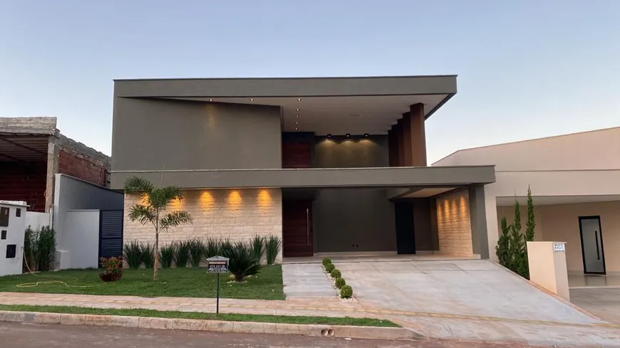 Foto 1 de Casa de Condomínio com 4 Quartos à venda, 226m² em Portal do Sol, Goiânia