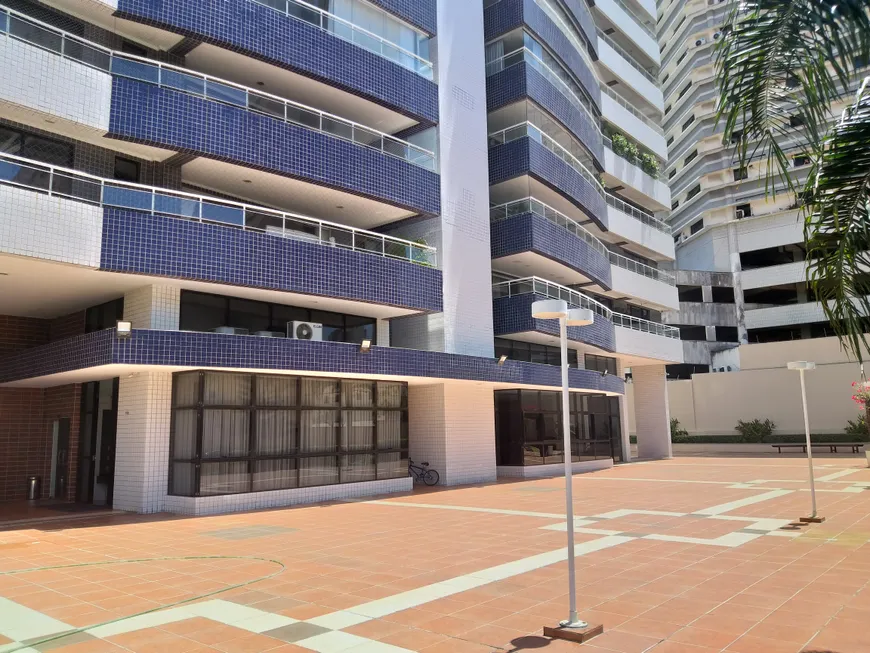 Foto 1 de Apartamento com 3 Quartos para venda ou aluguel, 240m² em Aldeota, Fortaleza