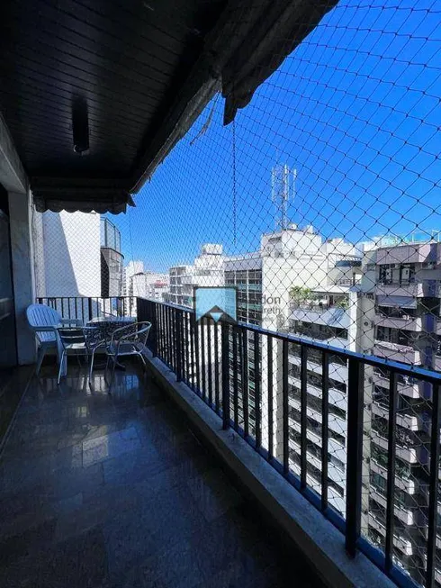 Foto 1 de Apartamento com 4 Quartos à venda, 140m² em Ingá, Niterói