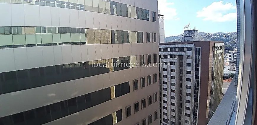 Foto 1 de Apartamento com 3 Quartos à venda, 74m² em Centro, Juiz de Fora