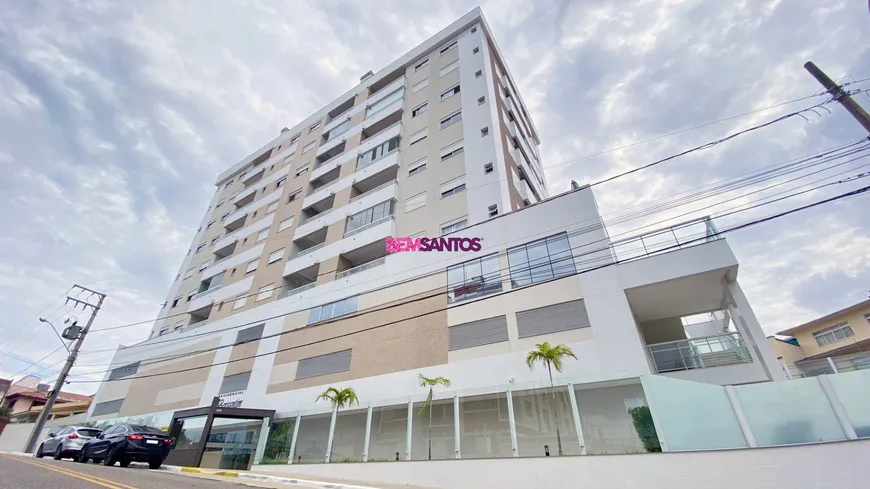 Foto 1 de Apartamento com 2 Quartos à venda, 80m² em Estreito, Florianópolis