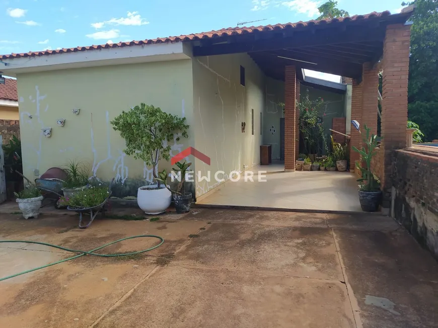 Foto 1 de Casa com 2 Quartos à venda, 144m² em Parque Residencial Vale do Sol, Araraquara