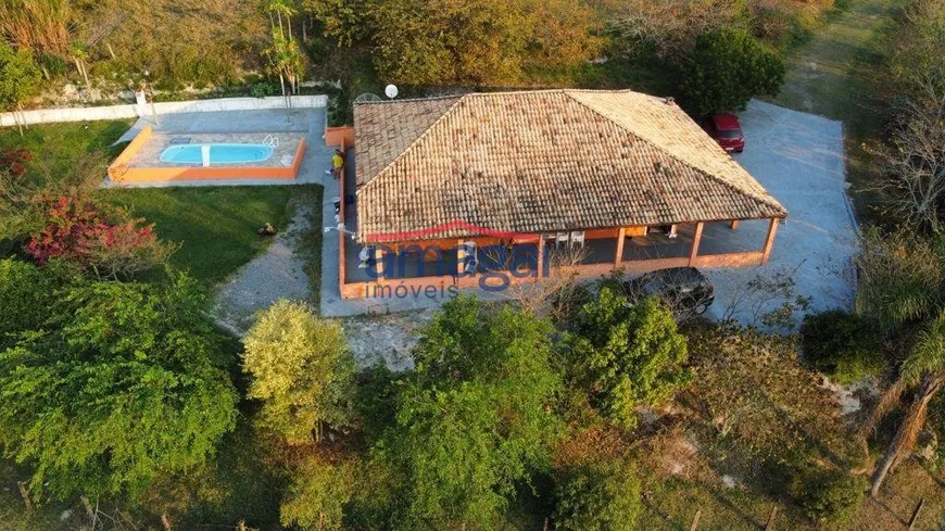 Foto 1 de Fazenda/Sítio com 3 Quartos à venda, 280m² em Itapeti, Guararema