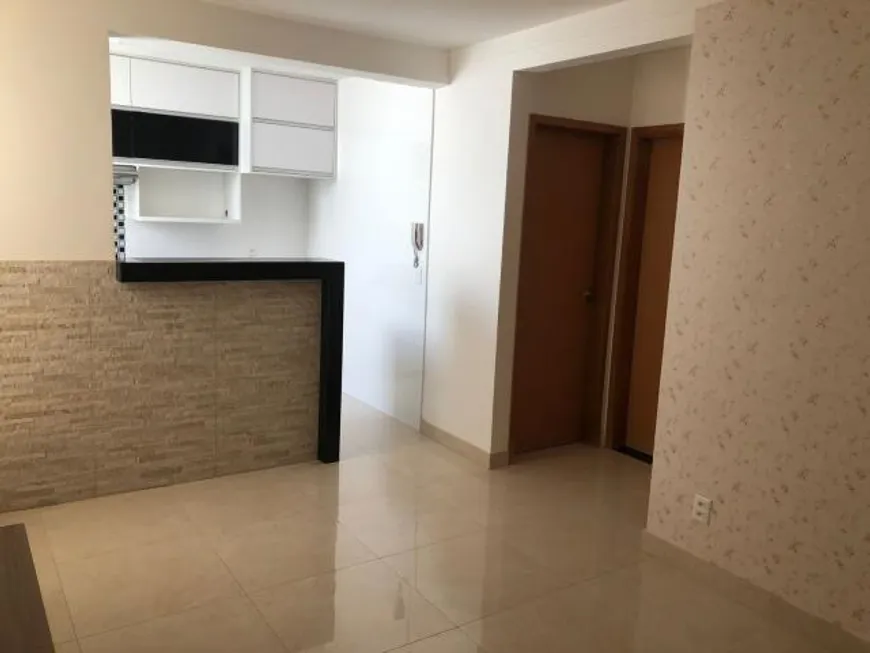 Foto 1 de Apartamento com 2 Quartos à venda, 45m² em Aclimacao, Uberlândia