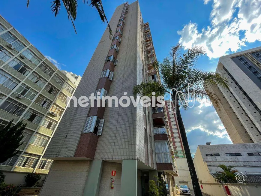 Foto 1 de Apartamento com 2 Quartos para alugar, 95m² em Santo Antônio, Belo Horizonte