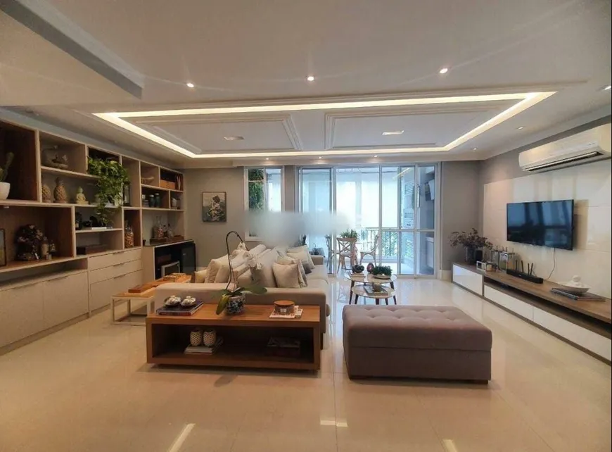 Foto 1 de Apartamento com 3 Quartos à venda, 144m² em Jacarepaguá, Rio de Janeiro