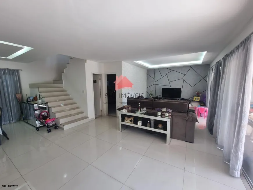 Foto 1 de Casa de Condomínio com 3 Quartos à venda, 217m² em Vargem Pequena, Rio de Janeiro