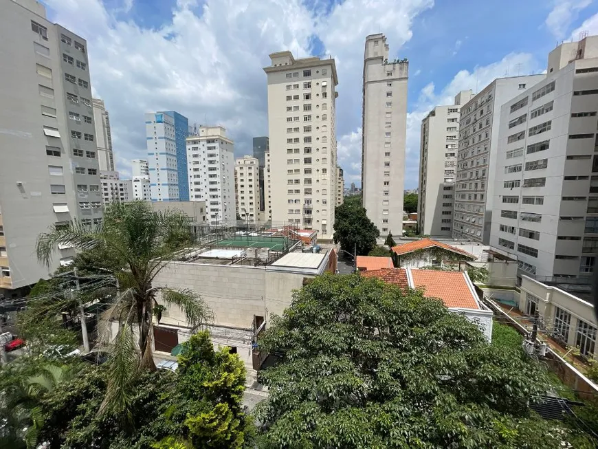 Foto 1 de Apartamento com 3 Quartos à venda, 250m² em Jardins, São Paulo