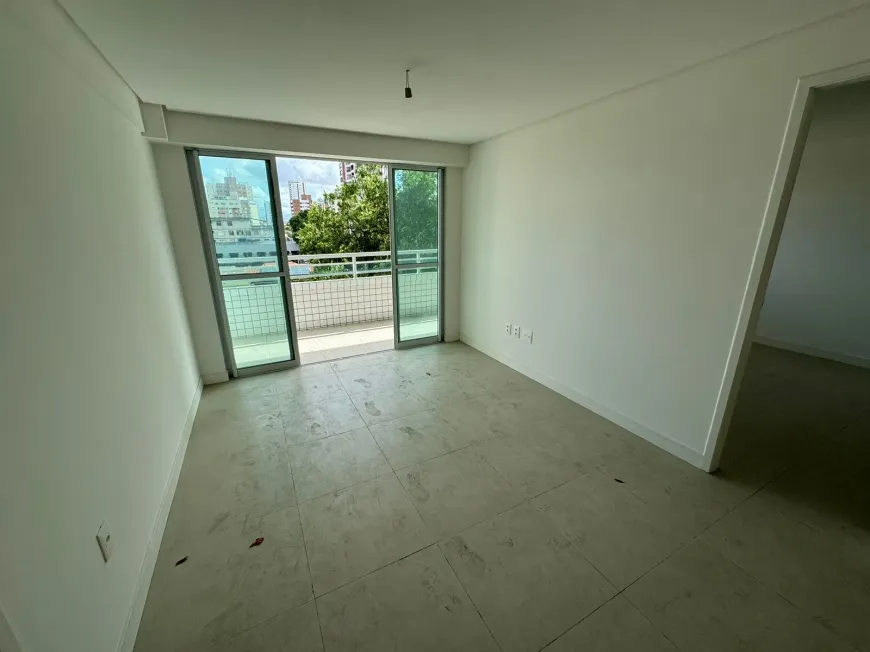 Foto 1 de Apartamento com 2 Quartos à venda, 60m² em Meireles, Fortaleza