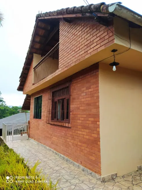 Foto 1 de Casa com 2 Quartos à venda, 100m² em Bingen, Petrópolis