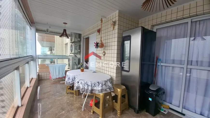 Foto 1 de Apartamento com 3 Quartos à venda, 154m² em Vila Guilhermina, Praia Grande