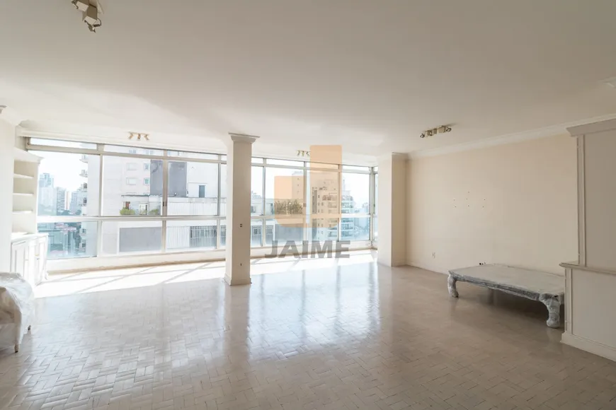 Foto 1 de Apartamento com 3 Quartos à venda, 276m² em Higienópolis, São Paulo