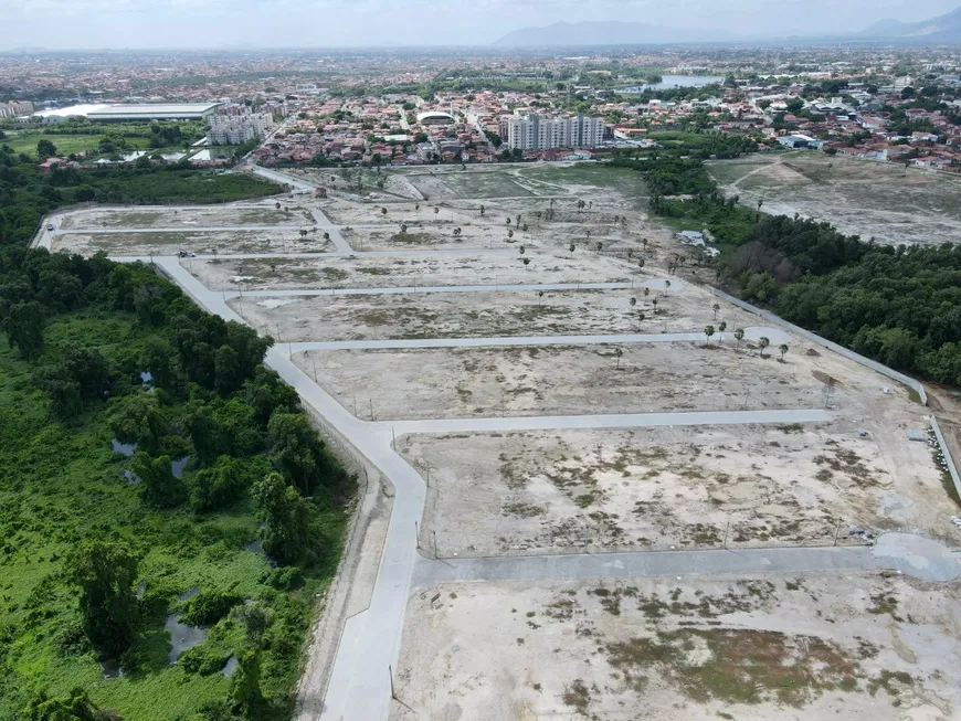 Foto 1 de Lote/Terreno com 1 Quarto à venda, 150m² em Tabapuã, Caucaia