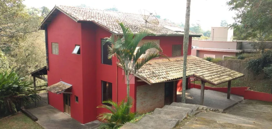 Foto 1 de Casa de Condomínio com 3 Quartos à venda, 400m² em Granja Viana, Carapicuíba