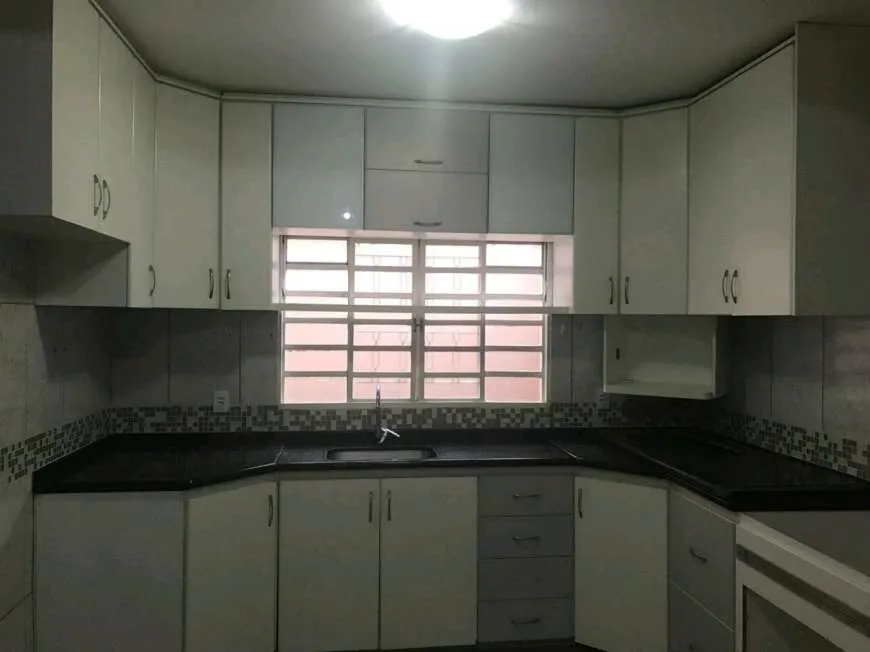 Foto 1 de Casa com 3 Quartos à venda, 174m² em Parque São Domingos, São Paulo