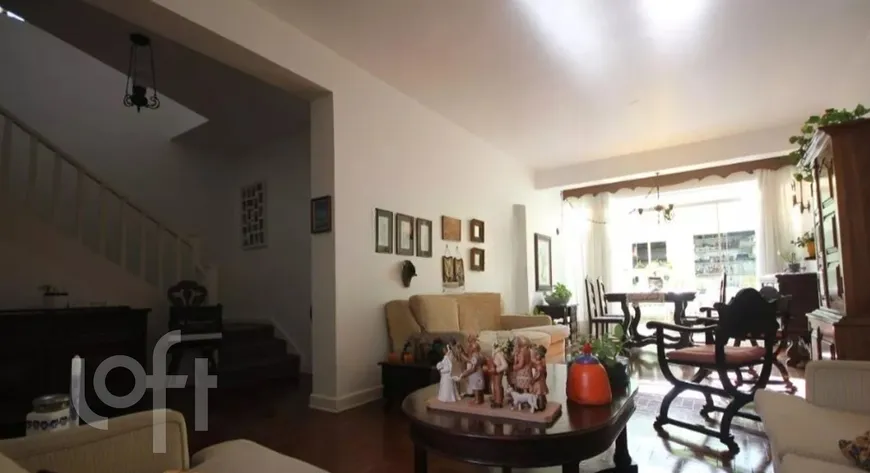 Foto 1 de Casa com 3 Quartos à venda, 200m² em Campo Belo, São Paulo