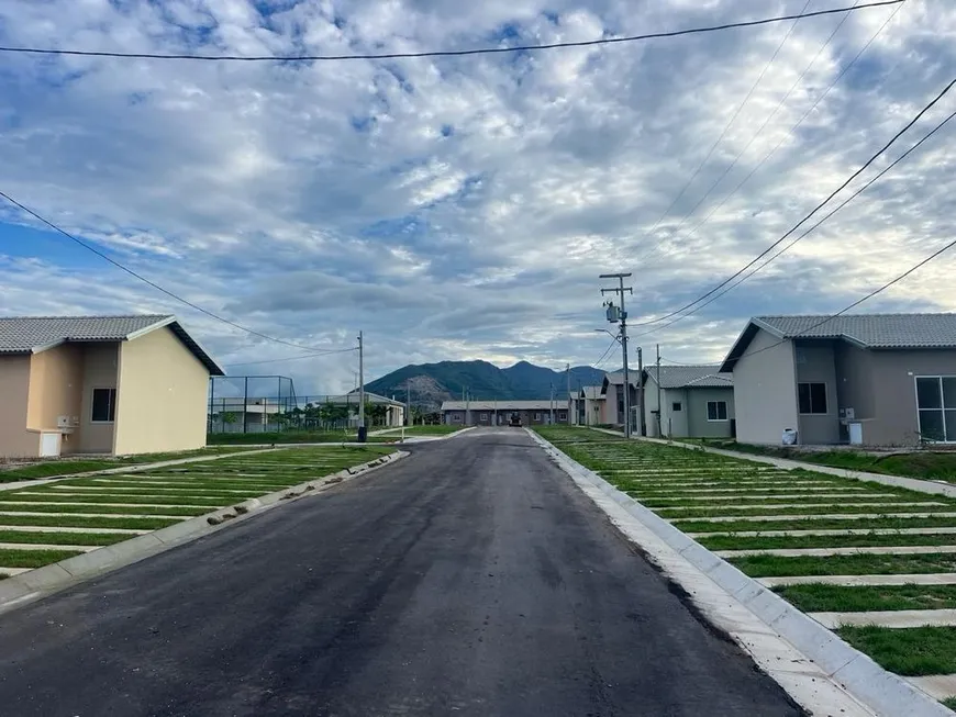 Foto 1 de Casa de Condomínio com 2 Quartos à venda, 70m² em Senador Carlos Jereissati, Pacatuba