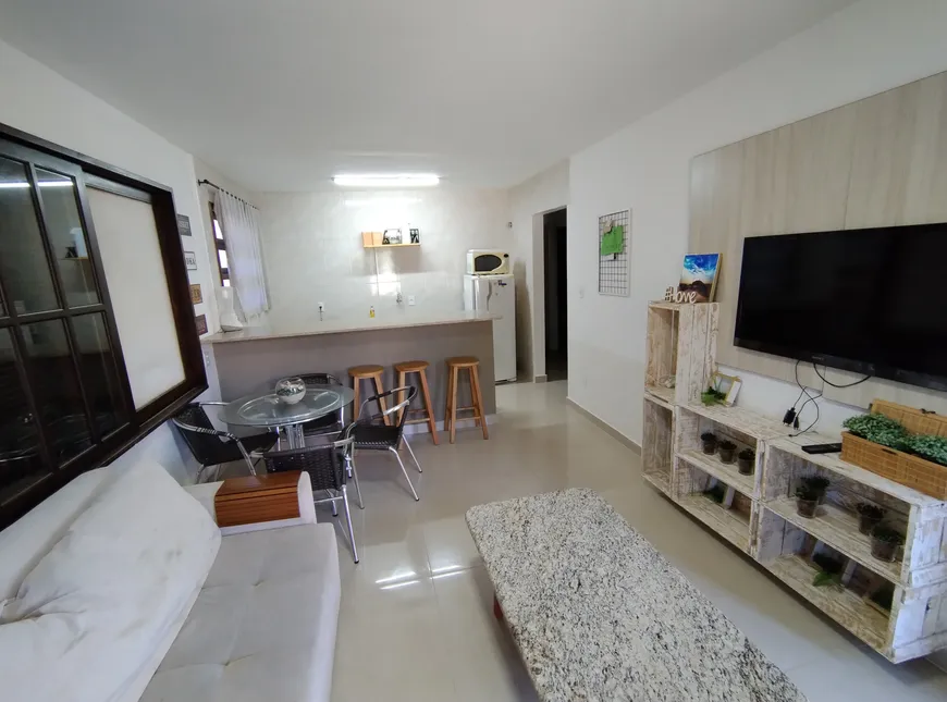 Foto 1 de Casa com 3 Quartos para alugar, 80m² em Praia de Bombas, Bombinhas