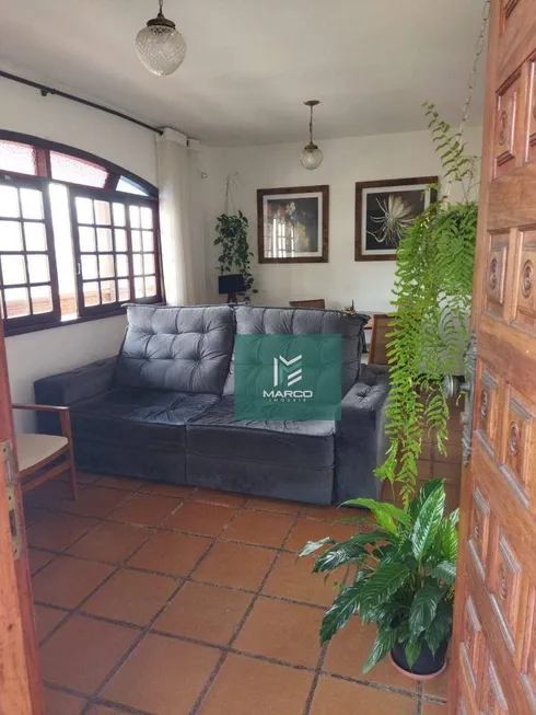 Foto 1 de Casa com 2 Quartos à venda, 168m² em Fazendinha, Teresópolis