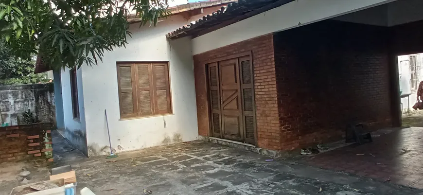 Foto 1 de Casa com 3 Quartos à venda, 361m² em Pituba, Salvador