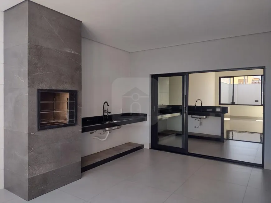 Foto 1 de Casa com 3 Quartos à venda, 158m² em Pampulha, Uberlândia