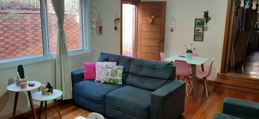 Foto 1 de Casa com 4 Quartos à venda, 122m² em Centro, Pelotas