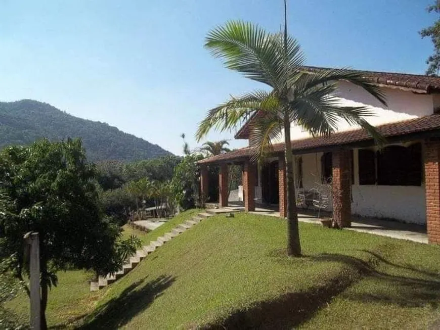 Foto 1 de Fazenda/Sítio com 4 Quartos à venda, 300m² em Saboó, São Roque