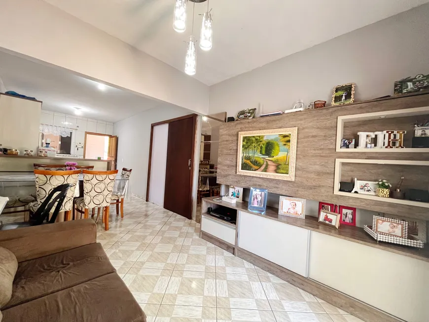 Foto 1 de Casa com 2 Quartos à venda, 70m² em Centro, Guabiruba