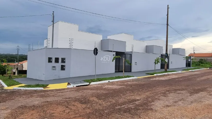 Foto 1 de Casa com 2 Quartos à venda, 63m² em Jardim Maria Tereza, Rondonópolis