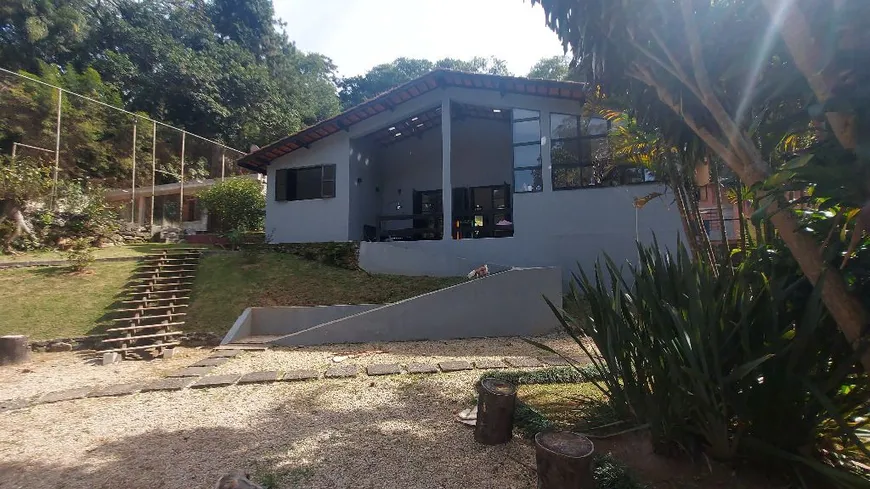 Foto 1 de Casa de Condomínio com 3 Quartos à venda, 200m² em Granja Viana, Carapicuíba