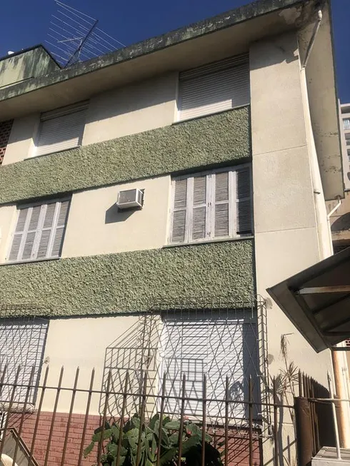 Foto 1 de Apartamento com 3 Quartos à venda, 72m² em São Sebastião, Porto Alegre