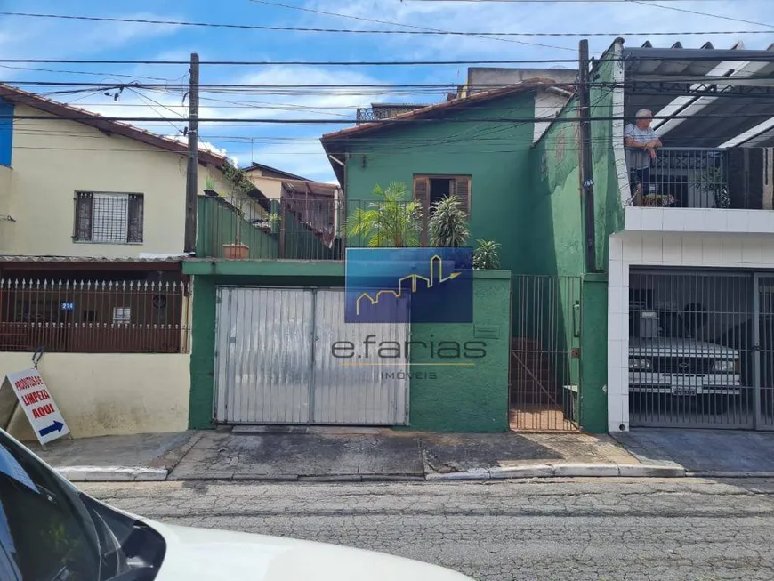 Foto 1 de Casa com 2 Quartos à venda, 125m² em Vila Carmosina, São Paulo