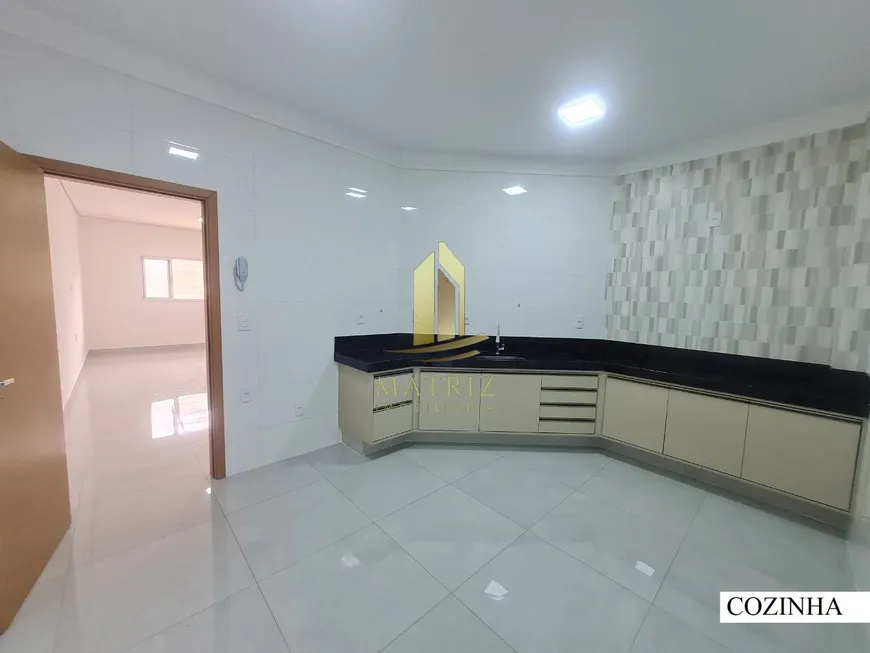 Foto 1 de Apartamento com 3 Quartos à venda, 134m² em Residencial Paraiso, Franca