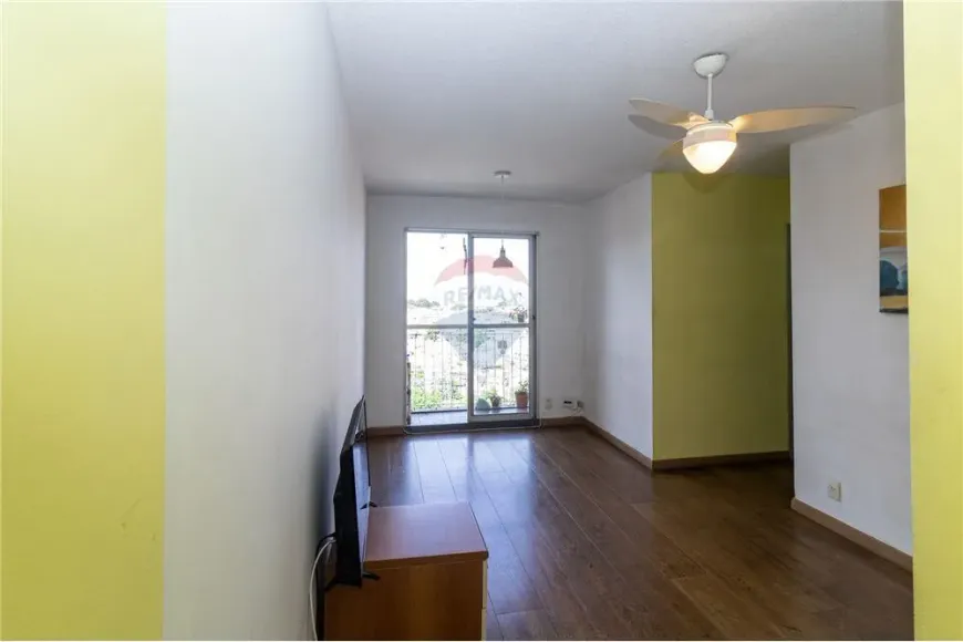 Foto 1 de Apartamento com 3 Quartos à venda, 61m² em Parque Maria Domitila, São Paulo