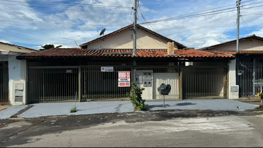 Foto 1 de Casa com 3 Quartos à venda, 328m² em Setor Bueno, Goiânia