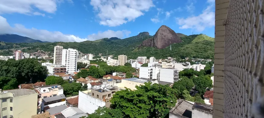 Foto 1 de Apartamento com 2 Quartos à venda, 85m² em Grajaú, Rio de Janeiro