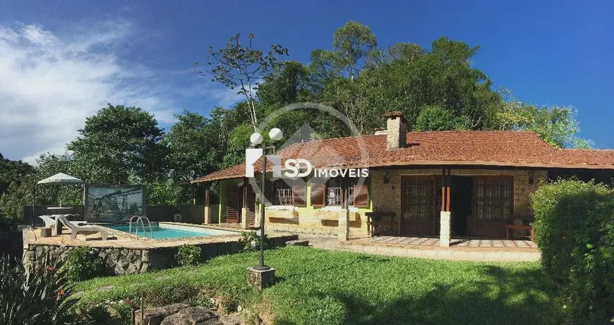 Foto 1 de Casa com 6 Quartos à venda, 225m² em Granja Comary, Teresópolis