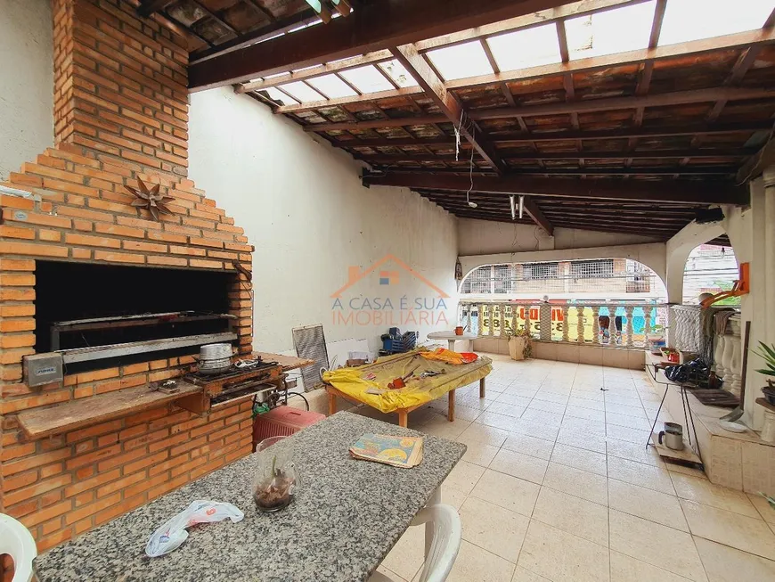 Foto 1 de Casa com 4 Quartos à venda, 480m² em Santa Cruz Industrial, Contagem