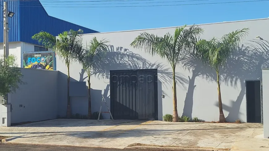 Foto 1 de Ponto Comercial para alugar, 340m² em Centro Industrial Pascutti, São José do Rio Preto