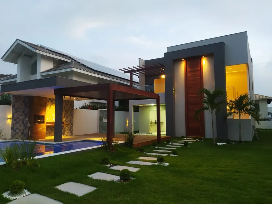 Foto 1 de Casa de Condomínio com 5 Quartos à venda, 500m² em Guarajuba Monte Gordo, Camaçari